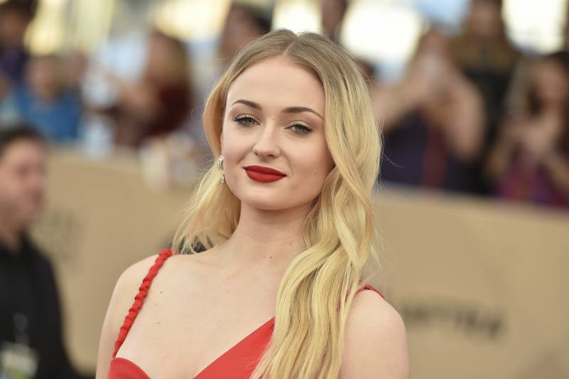 Sophie Turner Interesting Facts Height Instagram Education And Age