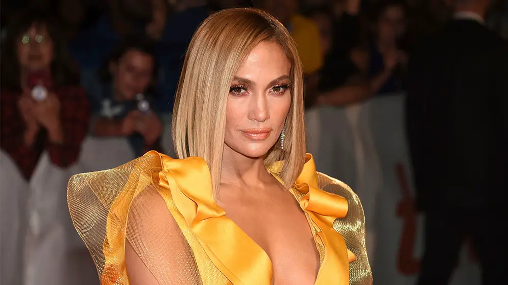 Jennifer Lopez Measurement: A Walk Through of J.Lo’s Body Statistics