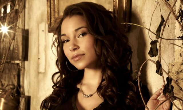 Jessica Parker Kennedy’s Parents: Who is Jessica Parker? Here are Her Bio, Age, and Achievements