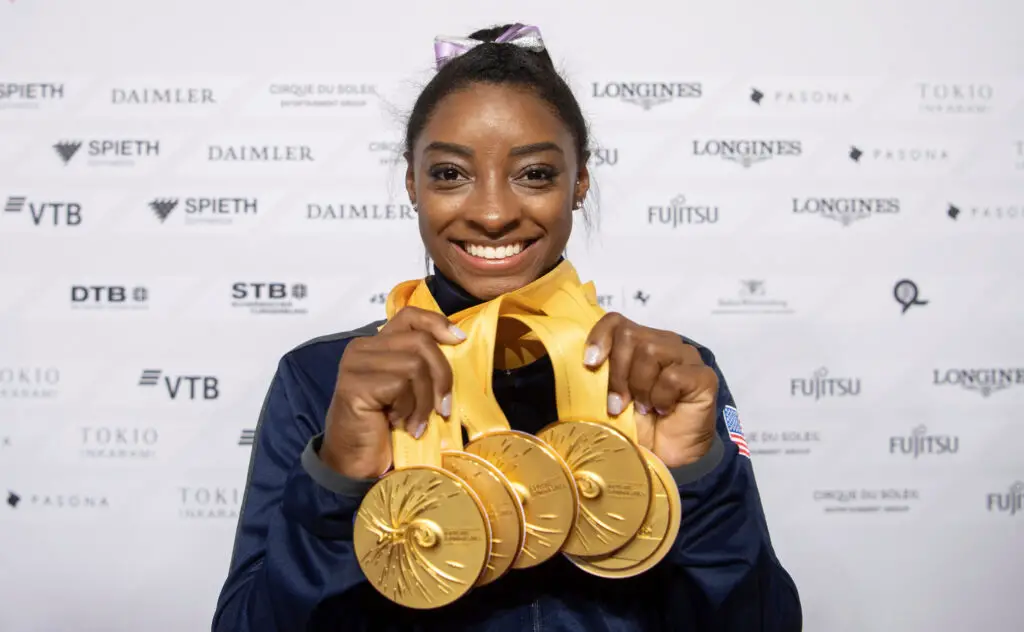 Simone BILES