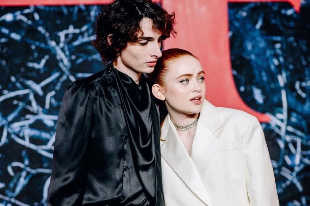 Is Finn Wolfhard dating Sadie Sink